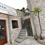 Hostel Michel